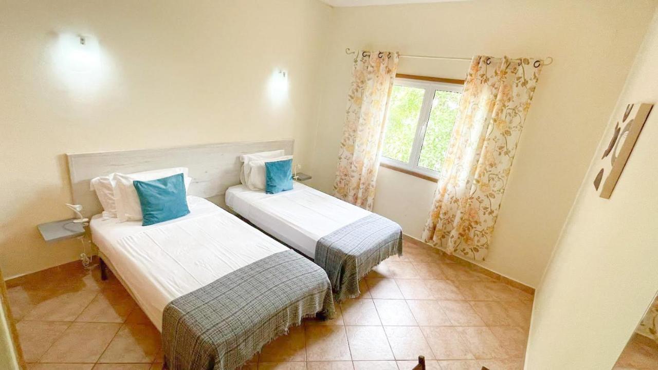אלבופיירה Villa Gabriel By Sunny Deluxe מראה חיצוני תמונה